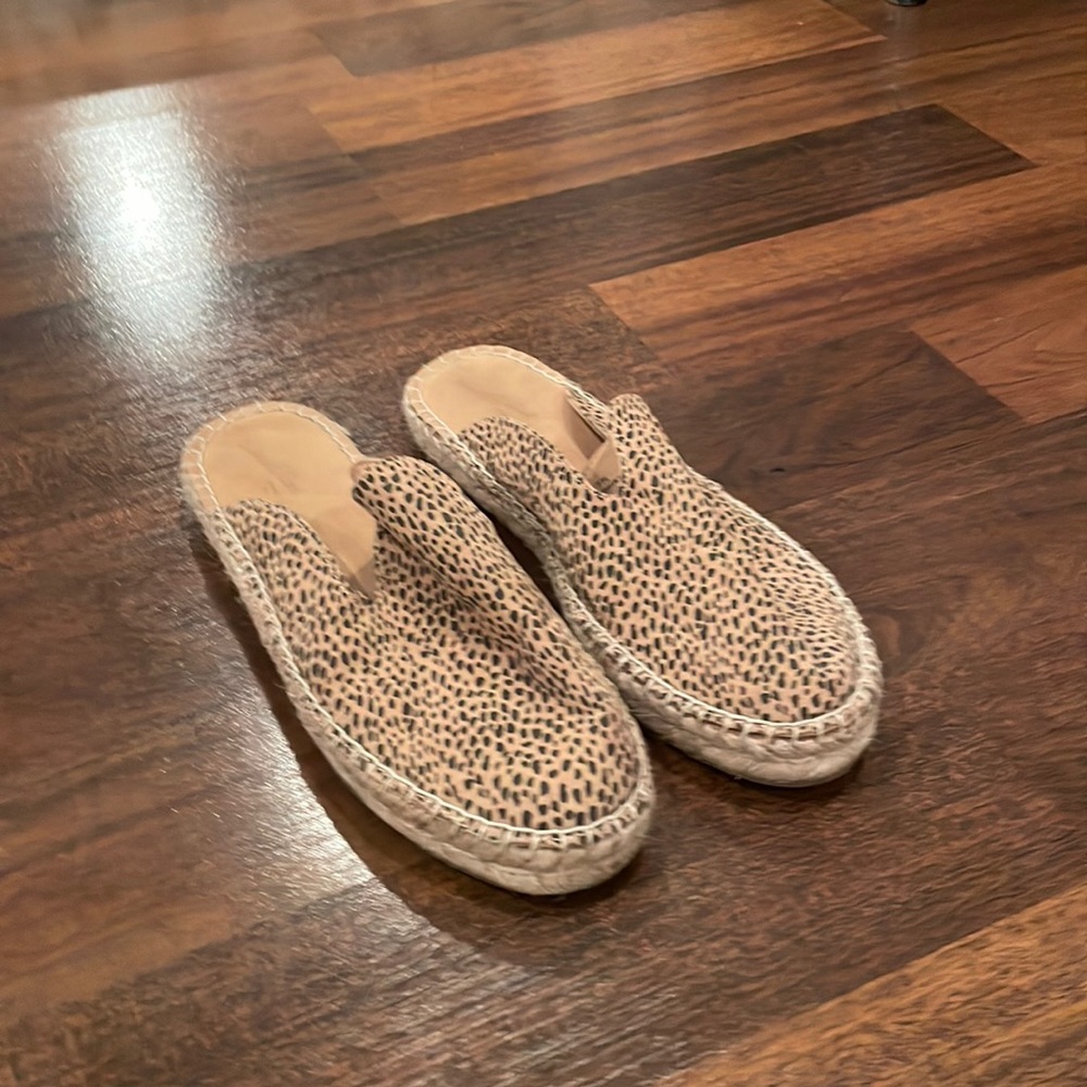 Leopard print espadrille slides Womens Size 7.5. Never worn